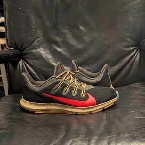 Nike Quest 2 - "Off Noir/Bright Crimson"